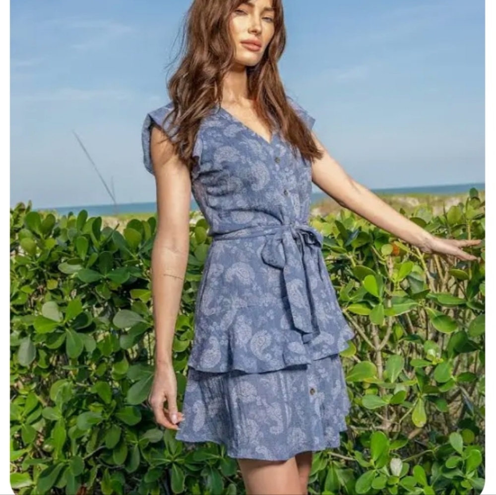 NWT Flag & Anthem Mystic Flutter Sleeve Dress. Size L